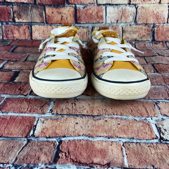 CONVERSE ALL-STAR CHUCK TAYLOR SCINCH BACK LOWTOPS, WOMANS SIZE 7 EUC - Picture 3 of 11